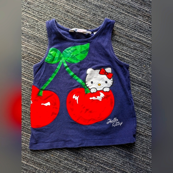 👛10/20$ H&M hello Kitty 2T - Picture 2 of 5